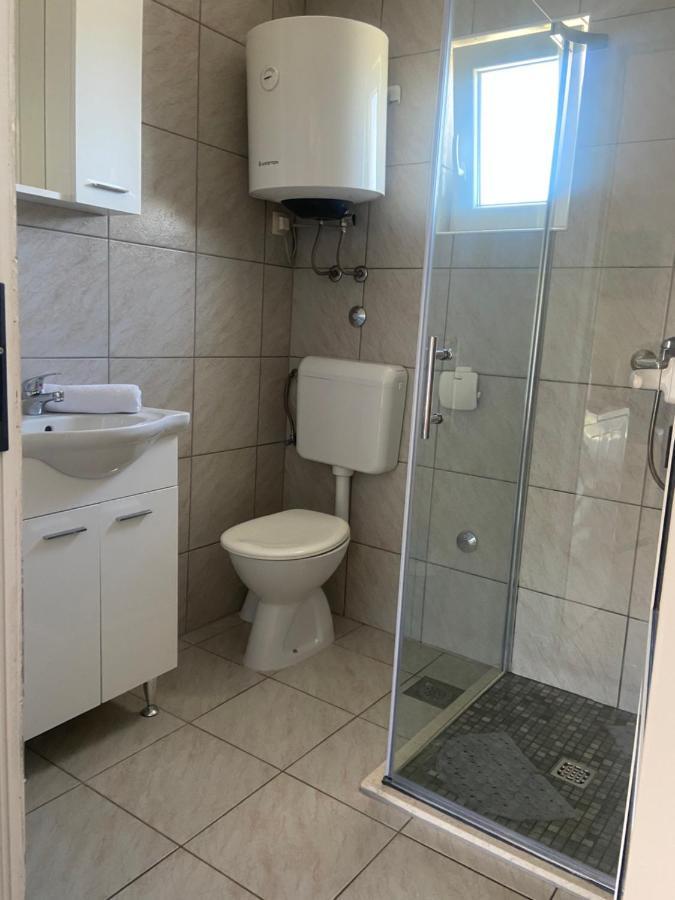 Vacation House Radosic Radosic  Bagian luar foto