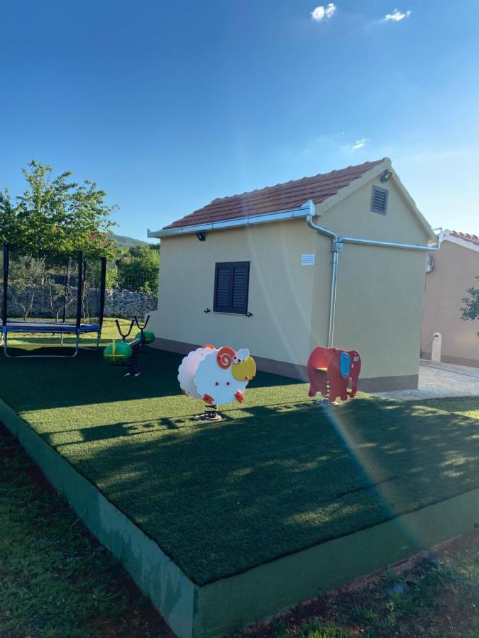 Vacation House Radosic Radosic  Bagian luar foto