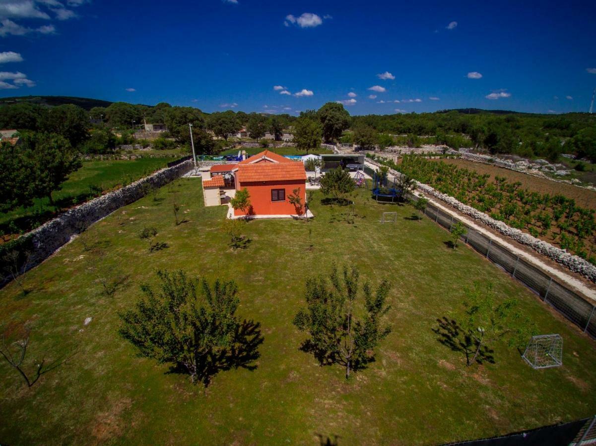 Vacation House Radosic Radosic  Bagian luar foto