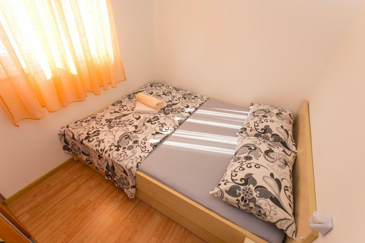 Vacation House Radosic Radosic  Bagian luar foto